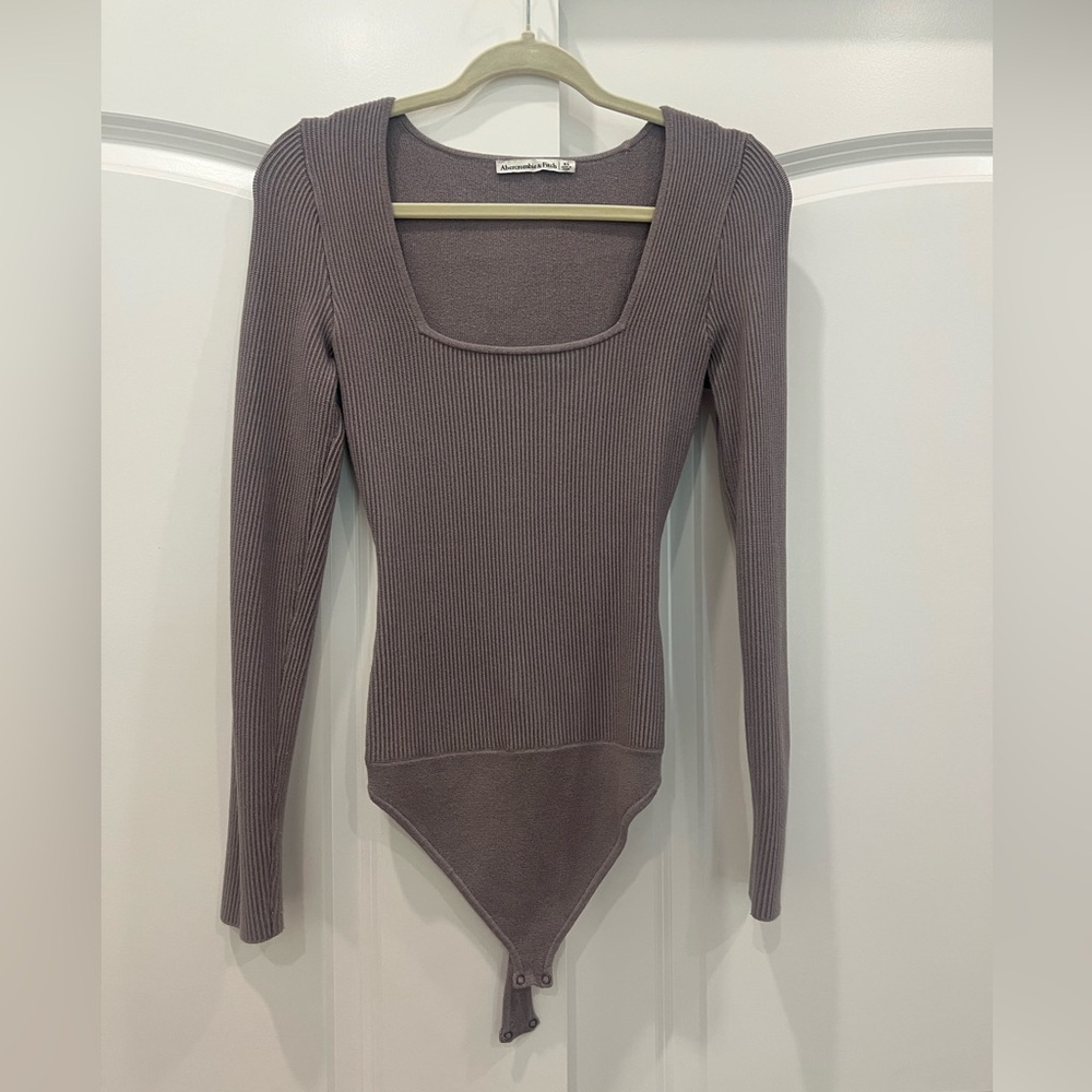 Abercrombie & Fitch Textured Knit Top bodysuit in purple